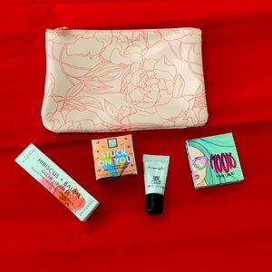 IPSY Beauty makeup bundle with bag